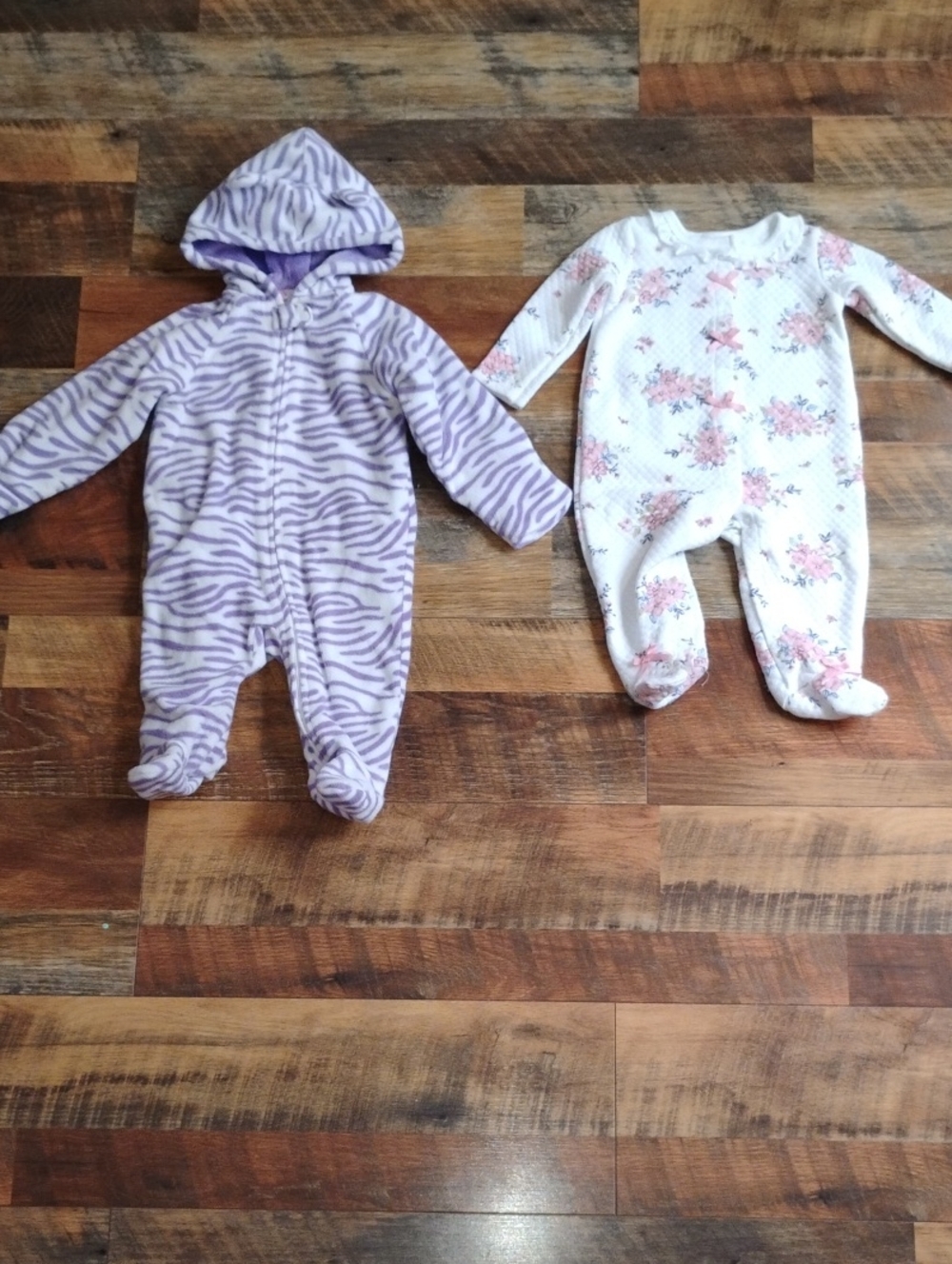 6 To 9 Month Baby Girl Zip Up Fleece Onepiece Set And Floral Button Up One Piece